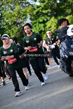 Runner Photo 4142250