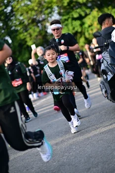 Runner Photo 4142265