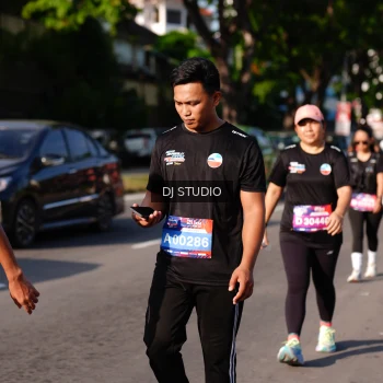 Runner Photo 4142322