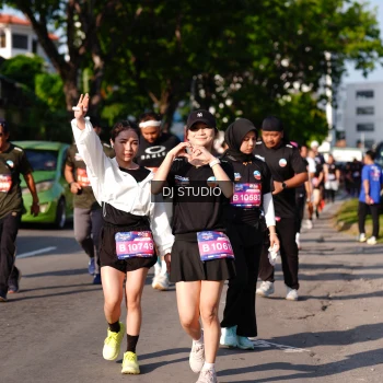 Runner Photo 4142335