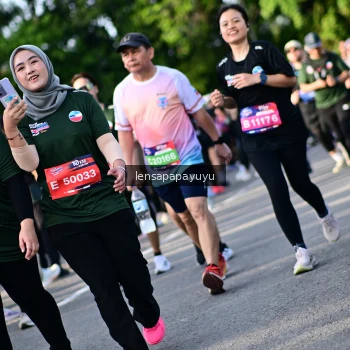 Runner Photo 4142341