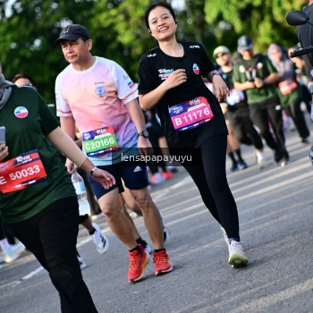 Runner Photo 4142349