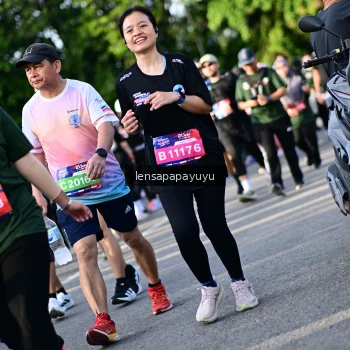 Runner Photo 4142354