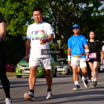 Runner Photo 4142355