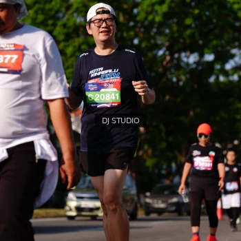 Runner Photo 4142362