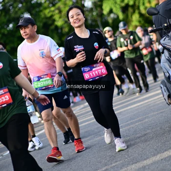 Runner Photo 4142365