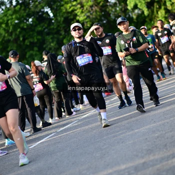 Runner Photo 4142370