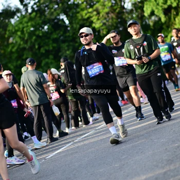 Runner Photo 4142372