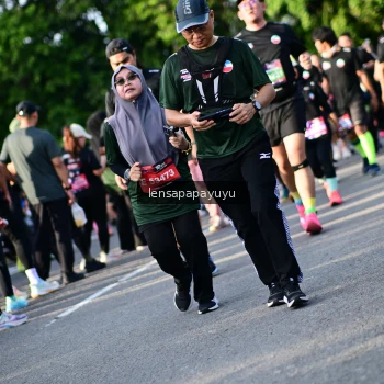 Runner Photo 4142381