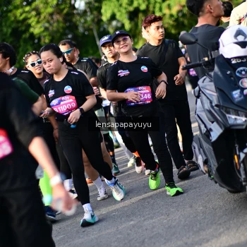 Runner Photo 4142390