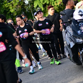 Runner Photo 4142391