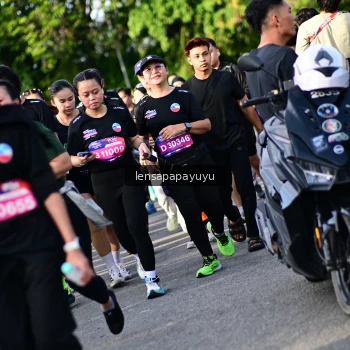 Runner Photo 4142393