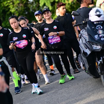 Runner Photo 4142397
