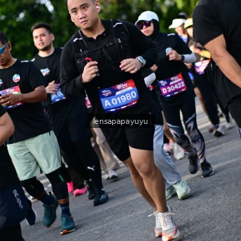 Runner Photo 4142400