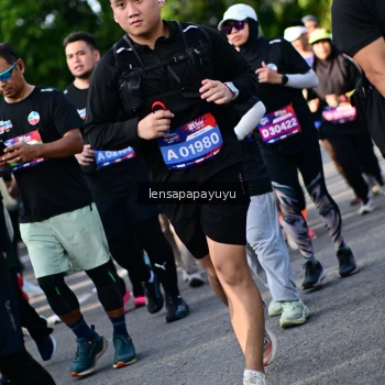 Runner Photo 4142402