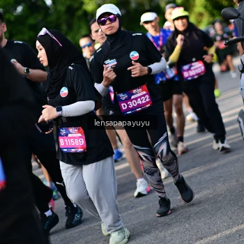 Runner Photo 4142405