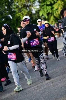 Runner Photo 4142406