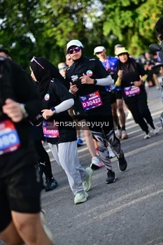 Runner Photo 4142408