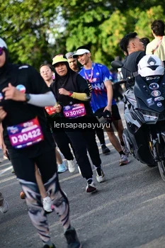 Runner Photo 4142412
