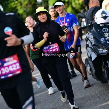 Runner Photo 4142413