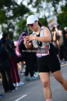 Runner Photo 4142420