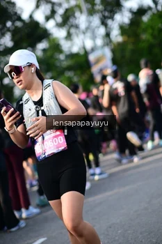 Runner Photo 4142422