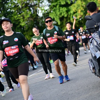 Runner Photo 4142425