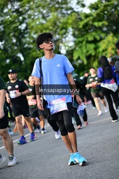 Runner Photo 4142430