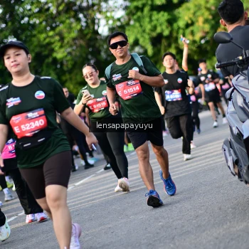 Runner Photo 4142431