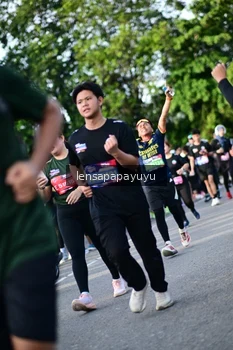 Runner Photo 4142433