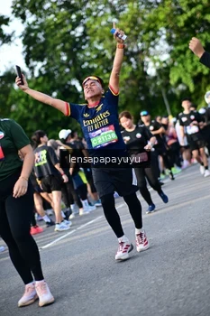 Runner Photo 4142441
