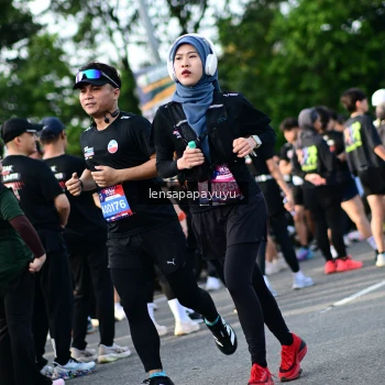 Runner Photo 4142445