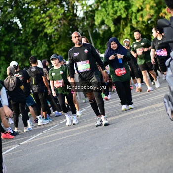 Runner Photo 4142456