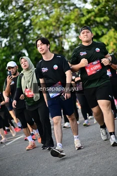 Runner Photo 4142465