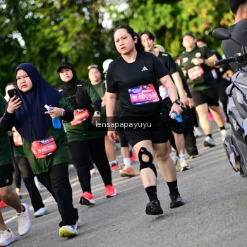 Runner Photo 4142467