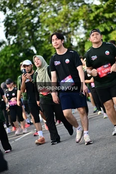 Runner Photo 4142468