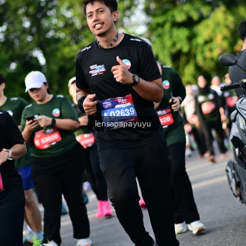 Runner Photo 4142478