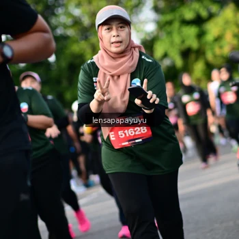 Runner Photo 4142480