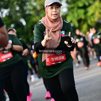 Runner Photo 4142482