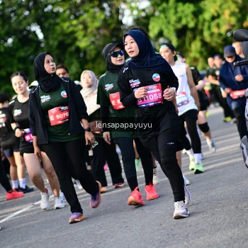 Runner Photo 4142493