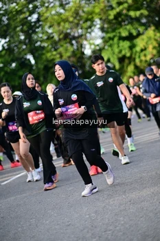Runner Photo 4142494