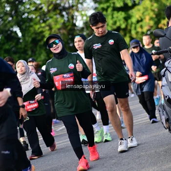 Runner Photo 4142497