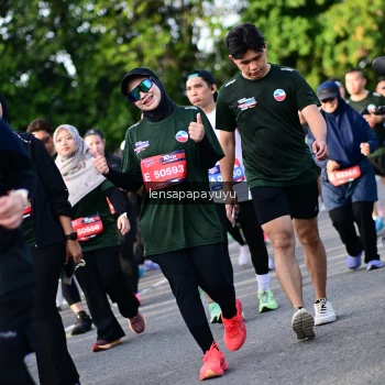 Runner Photo 4142498
