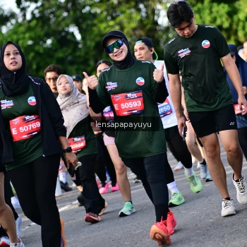 Runner Photo 4142500