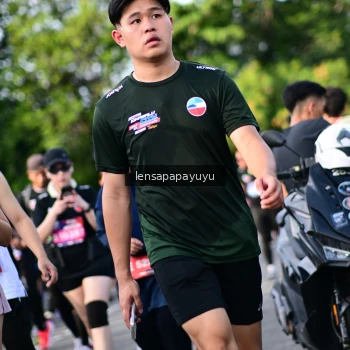 Runner Photo 4142505