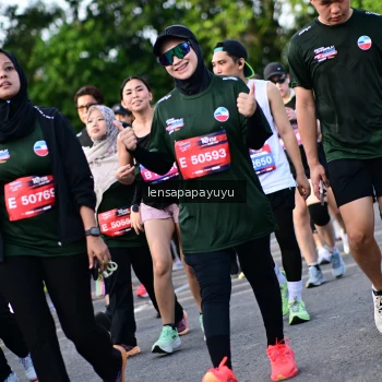 Runner Photo 4142508