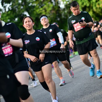 Runner Photo 4142513