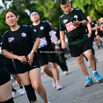 Runner Photo 4142516