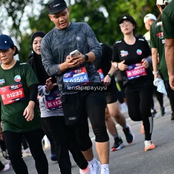 Runner Photo 4142525