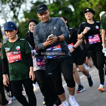 Runner Photo 4142530